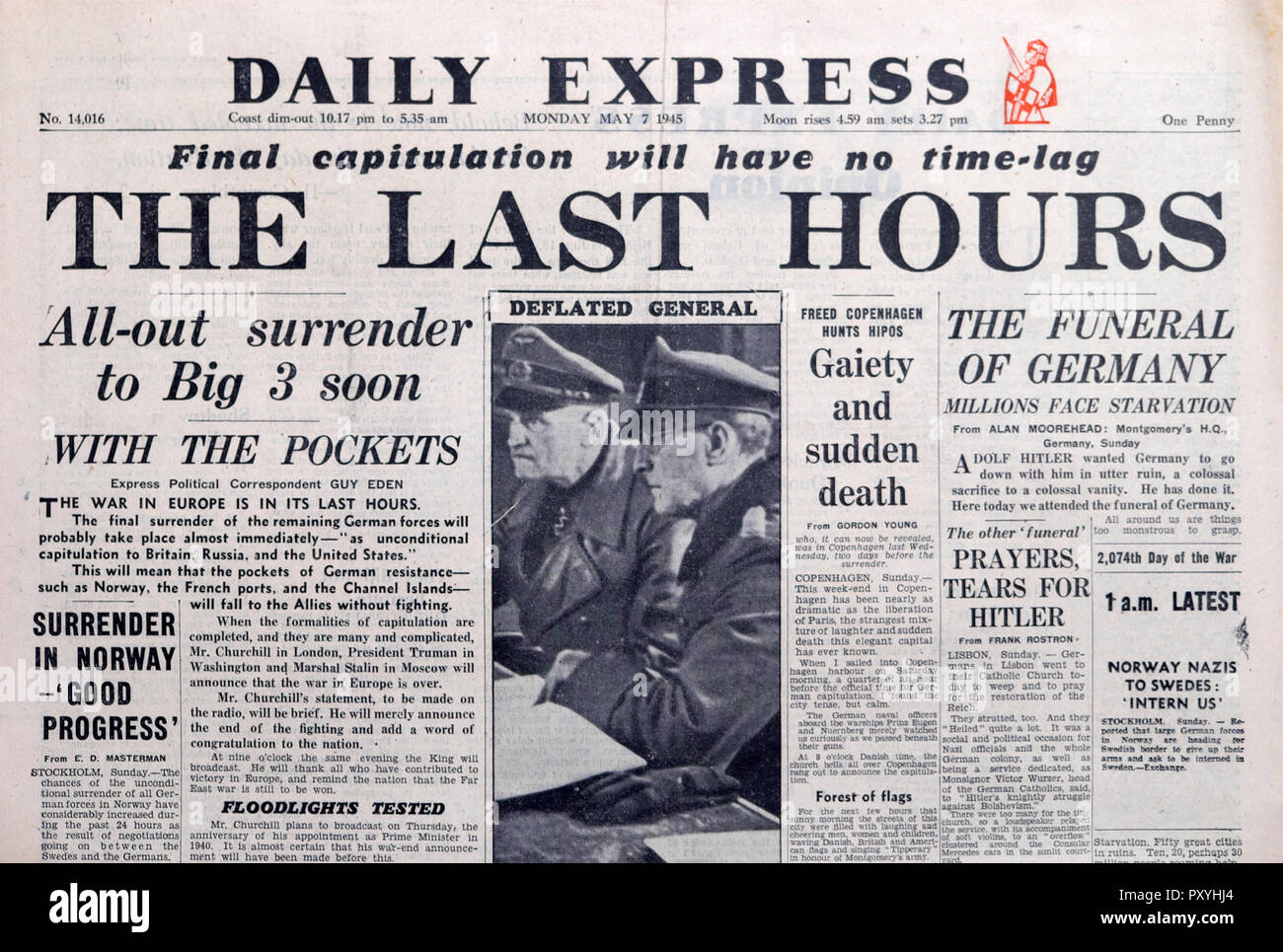 "Die letzten Stunden" Daily Express Startseite Zeitung Zweiten Weltkrieg Schlagzeile auf das Ende des Zweiten Weltkrieges im Zweiten Weltkrieg im Mai 7 1945 London England Großbritannien Stockfoto