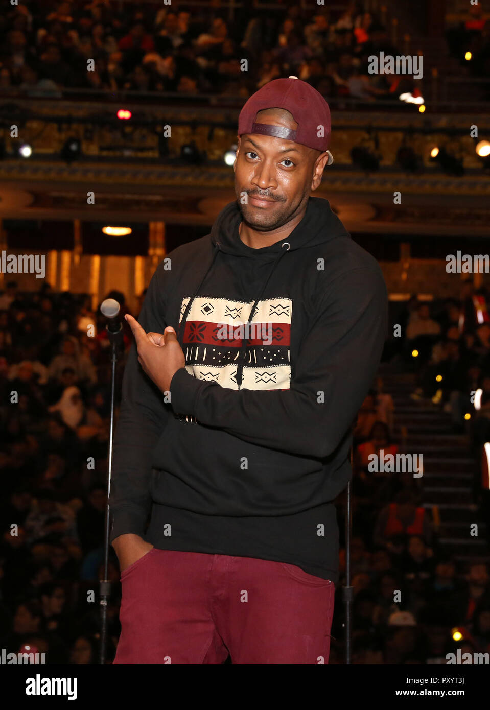 Host Bryan Terrell Clark während der Rockefeller Foundation und die Gilder Lehrman Institut der amerikanischen Geschichte Sponsoren High School Student # EduHam Matinee der "Hamilton" im Richard Rodgers Theatre am Oktober 24, 2018 in New York City. Quelle: Walter McBride/MediaPunch Stockfoto