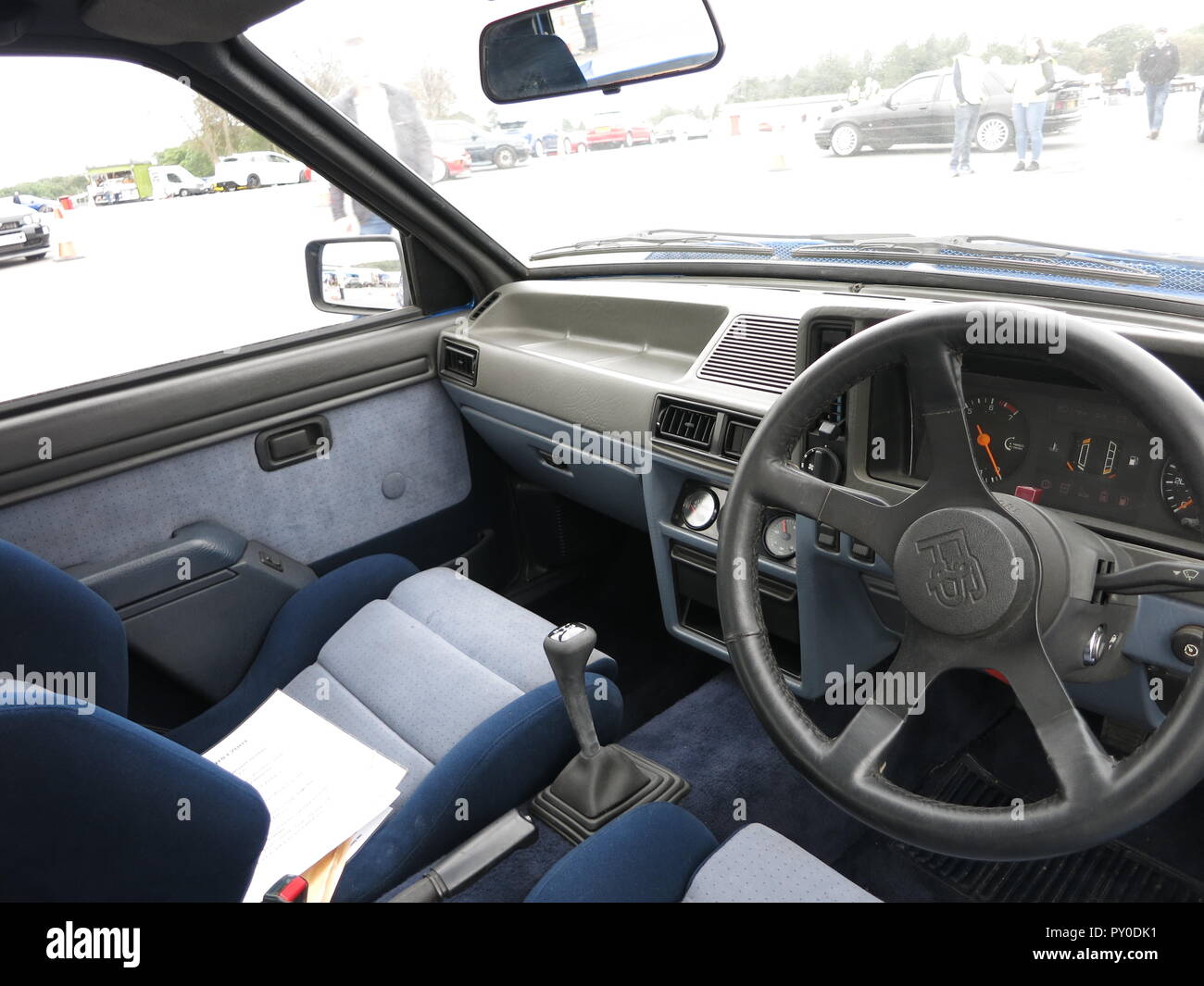 Ford Classic Cars auf der RS OWNERS CLUB National day at Donnington Park Rennstrecke Stockfoto