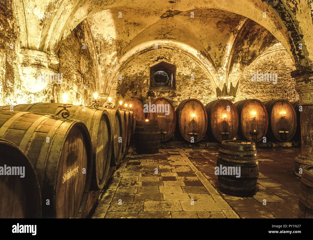 Alter Weinkeller, Kloster Eberbach, Deutschland Stockfoto