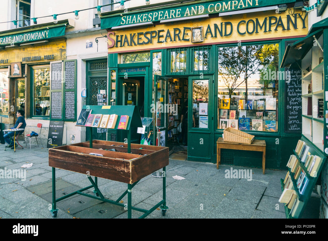 Shakespeare und company Buchhandlung im Quartier de la Sorbonne, 20 Landkreis oder Quartier von Paris, Ile-de-France, Frankreich Stockfoto