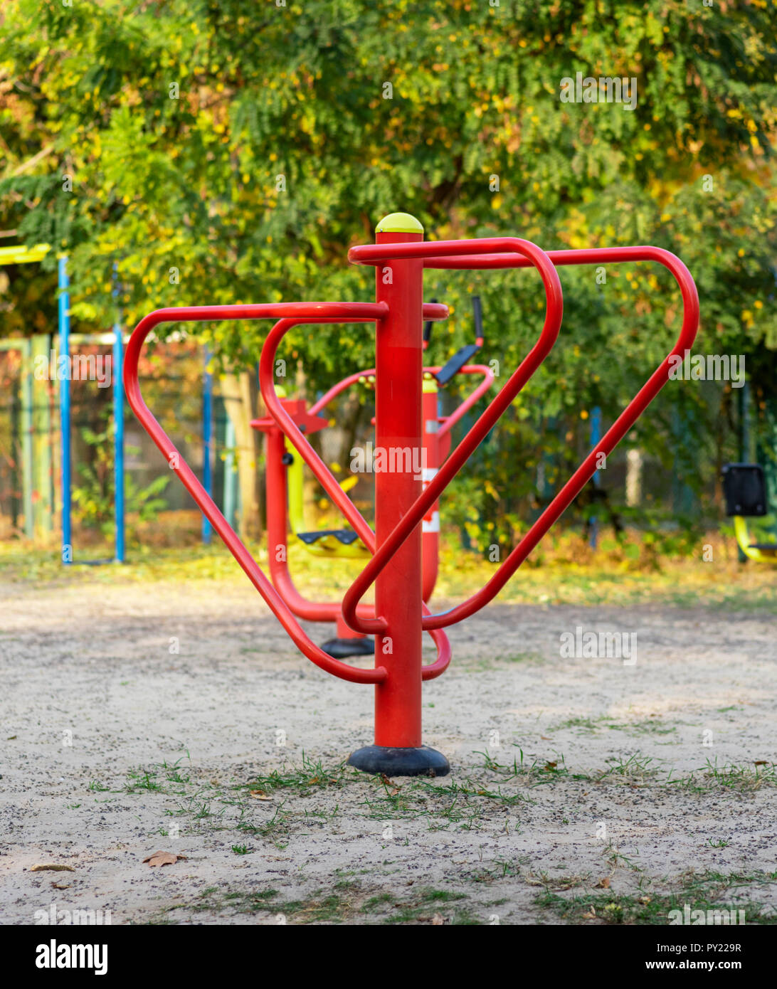 Eisen sport Simulator in einem öffentlichen Park im Sommer Stockfoto
