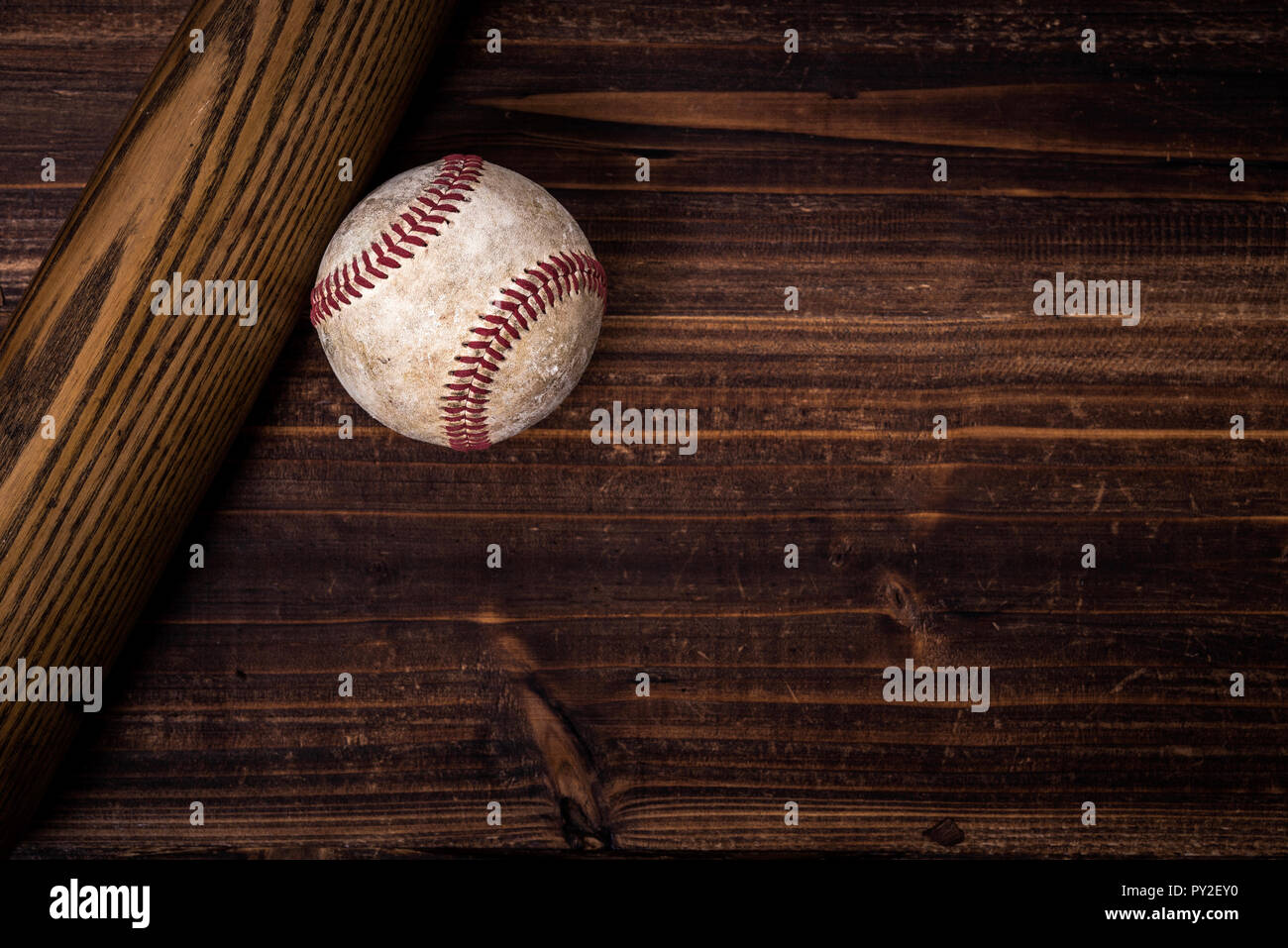 Vintage baseball Gang auf einer hölzernen Hintergrund Stockfoto