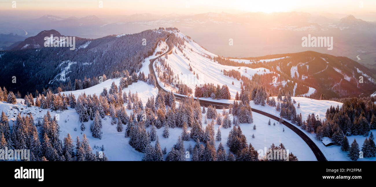 Gebirgsstrasse, Zauchensee, Berchtesgaden, Bayern, Deutschland Stockfoto