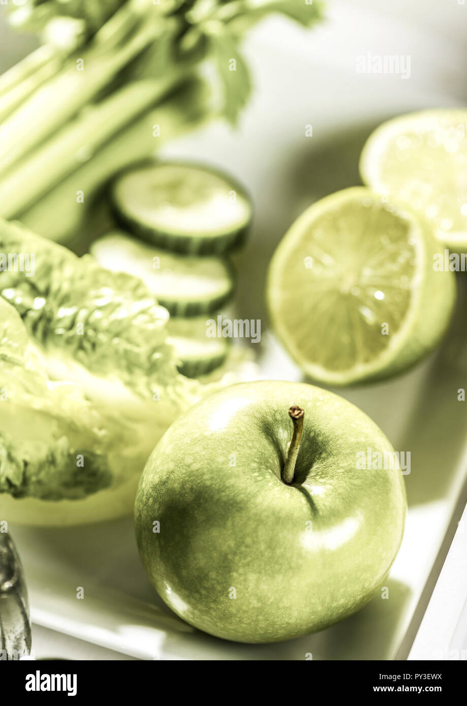 Gruenes Obst, Salat Und Gemuese Stockfoto