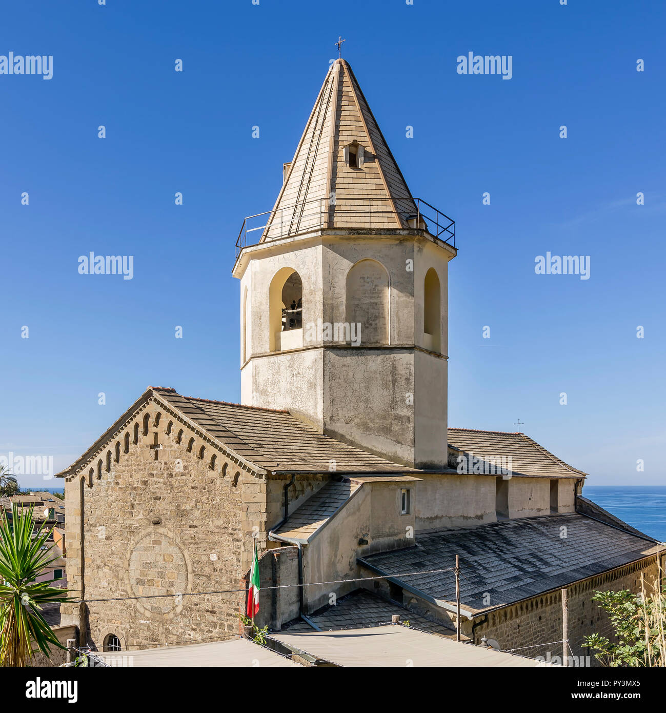 Die wunderschöne Kirche von San Pietro in Portofino, Cinque Terre, Ligurien, Italien Stockfoto