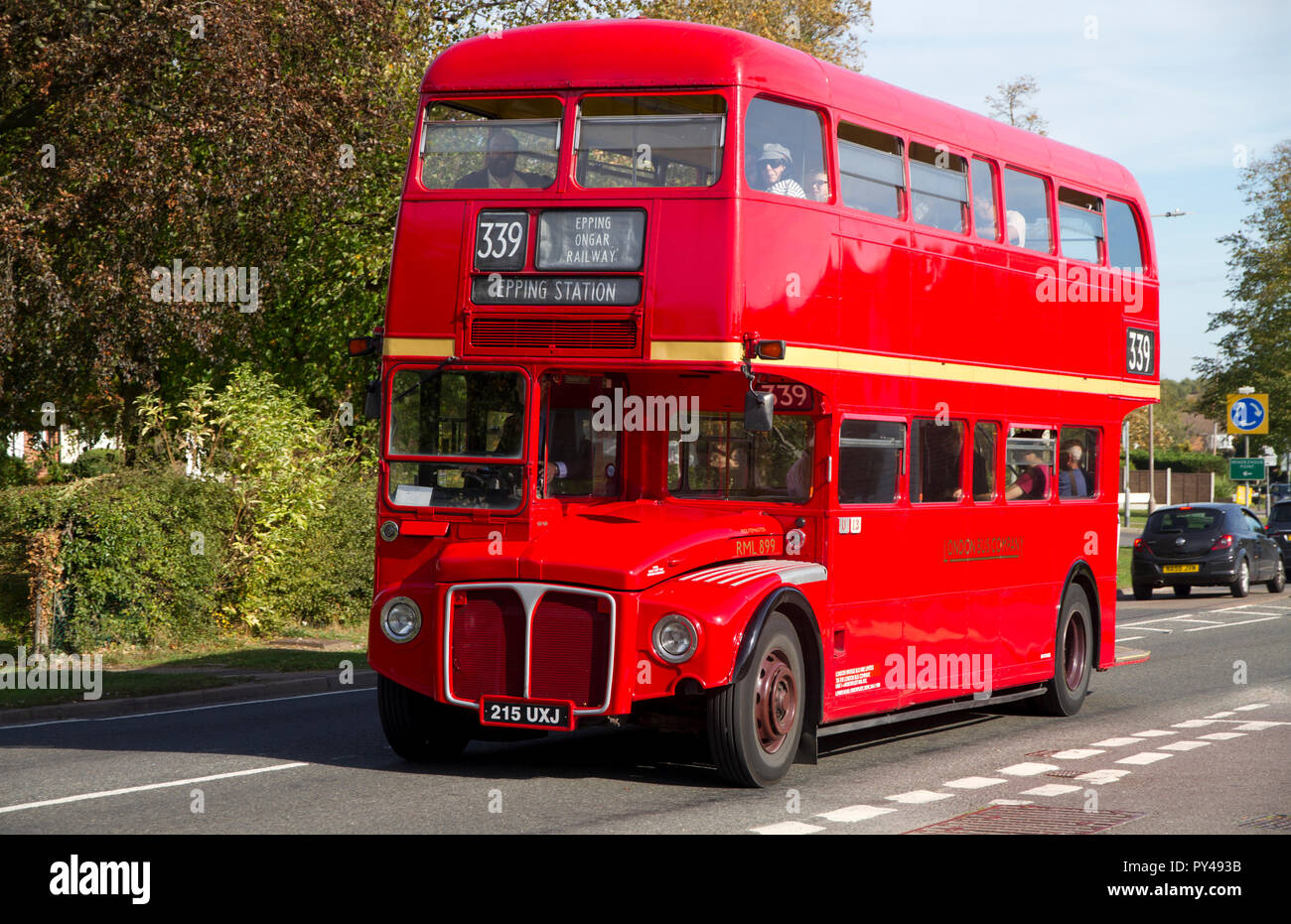 Bewahrt die London General Routemaster Bus Nummer RML 899 North Weald in Essex. Stockfoto