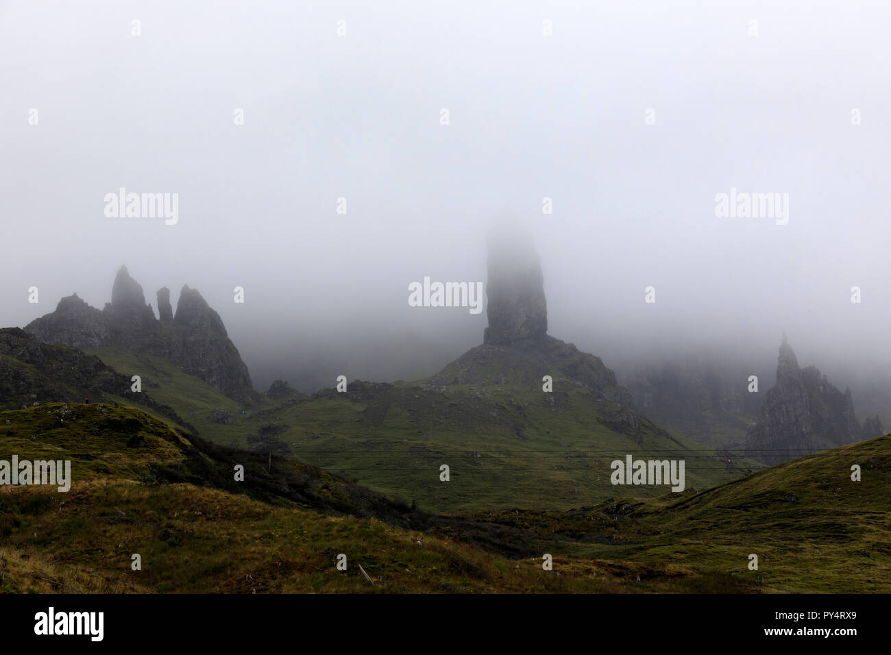 Der alte Mann von Storr, Trotternish, Isle of Skye, Innere Hebriden, Schottland, Vereinigtes Königreich Stockfoto