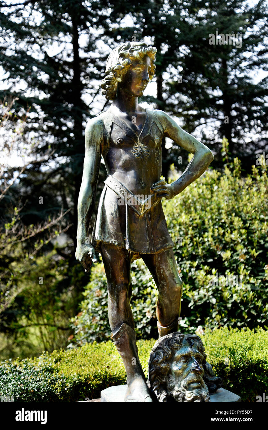 Ravello ist hoch über der Amalfiküste im Süden Italiens. Die Villa Cimbrone verdankt seinen Charme auf die außerordentliche Schönheit des Ortes und die Aussicht Stockfoto