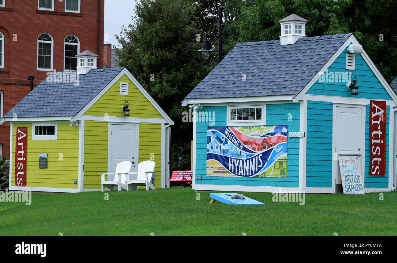 Bunte artist Shanties auf Cape Cod, Hyannis, Massachusetts Stockfoto