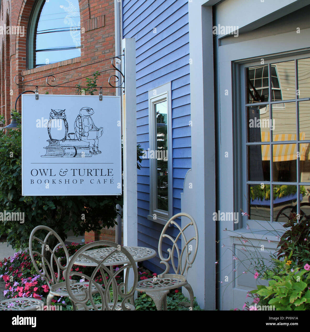 Die Eule & Turtle Buchhandlung Cafe, Camden, Maine Stockfoto