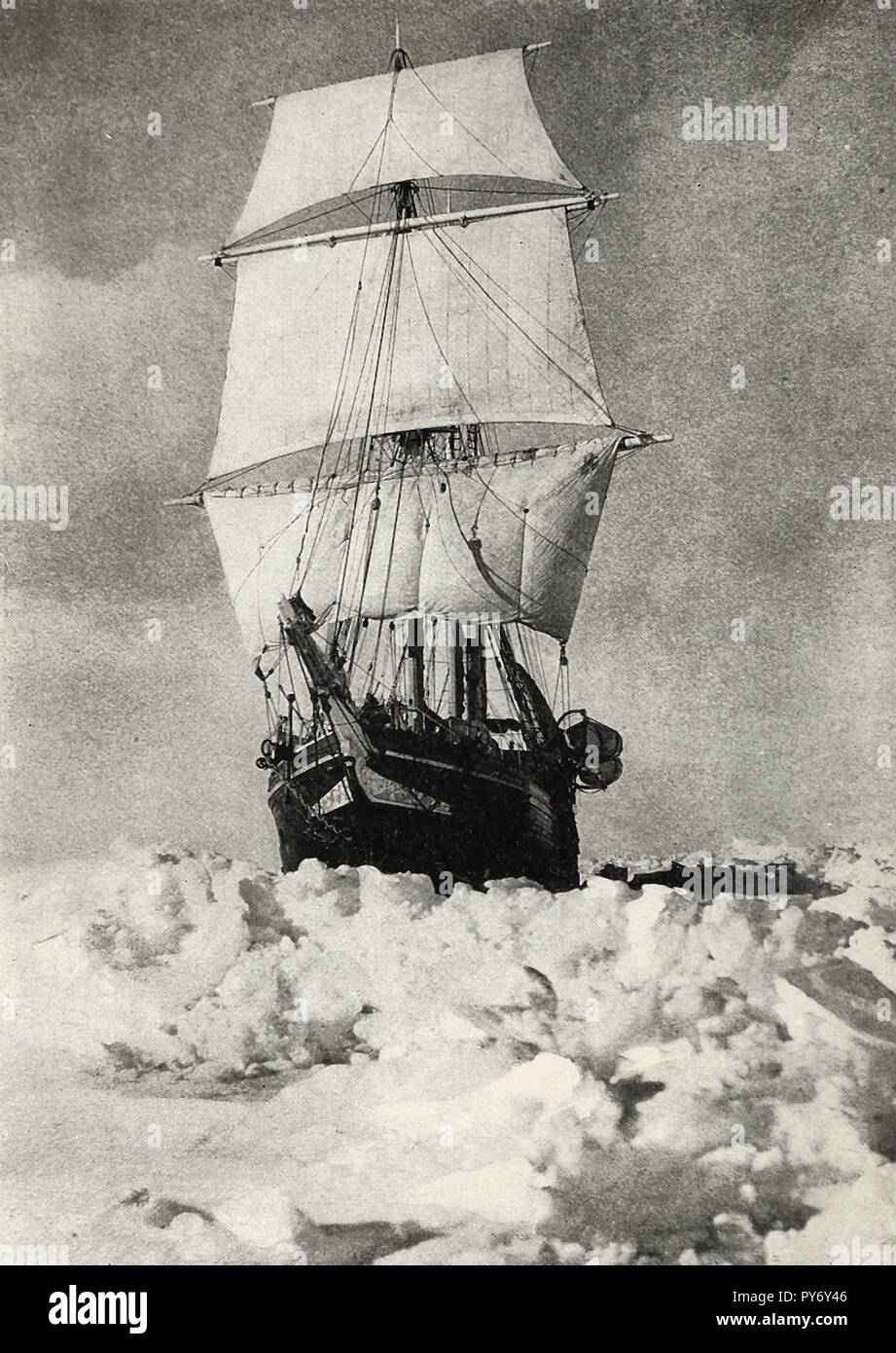 Die HMS Endurance klemmt in der Packung Eis während der Shackleton Expedition Stockfoto