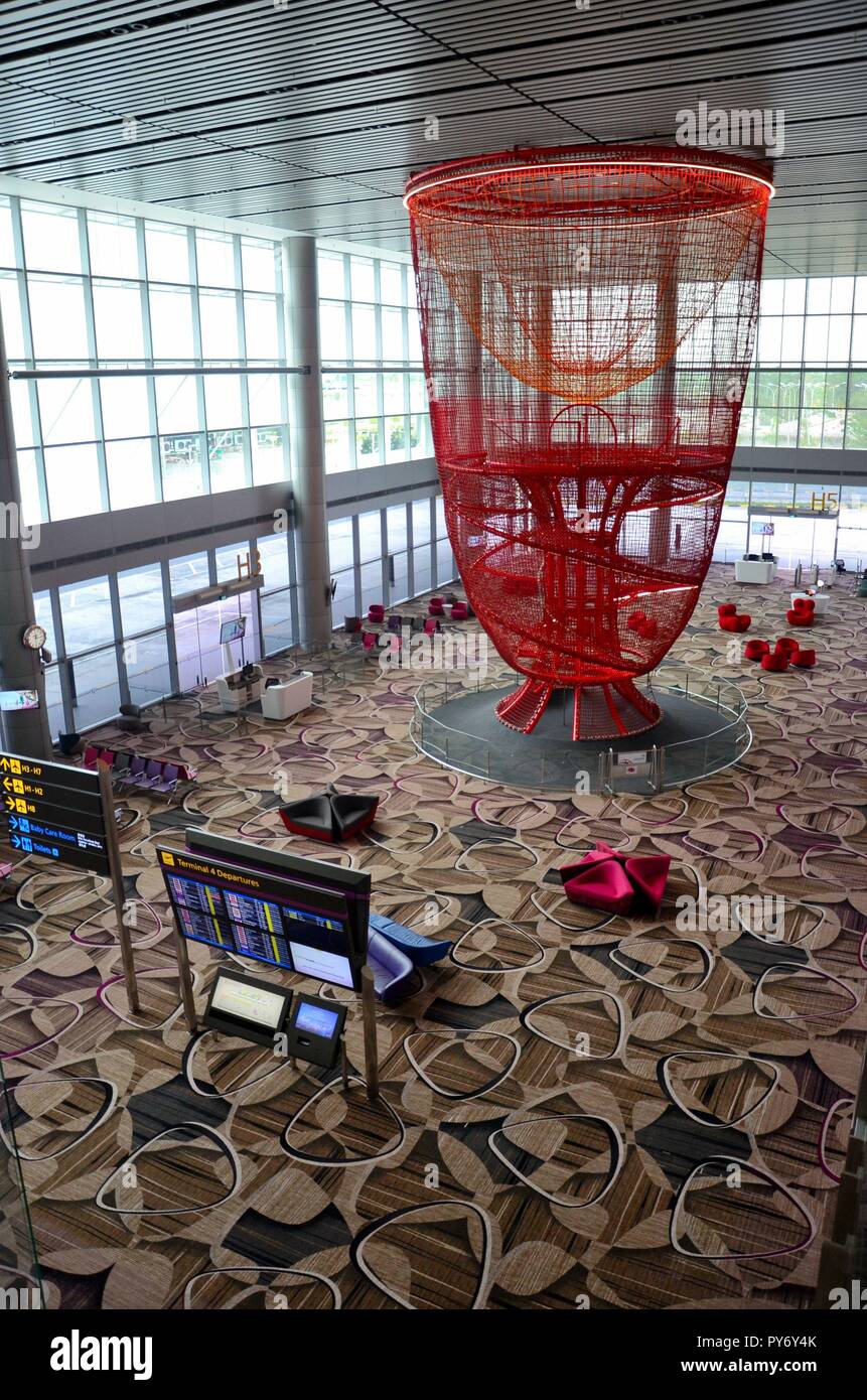 Großen hängenden Kunst Installation am Abfluggate zum Flughafen Singapur Changi Stockfoto