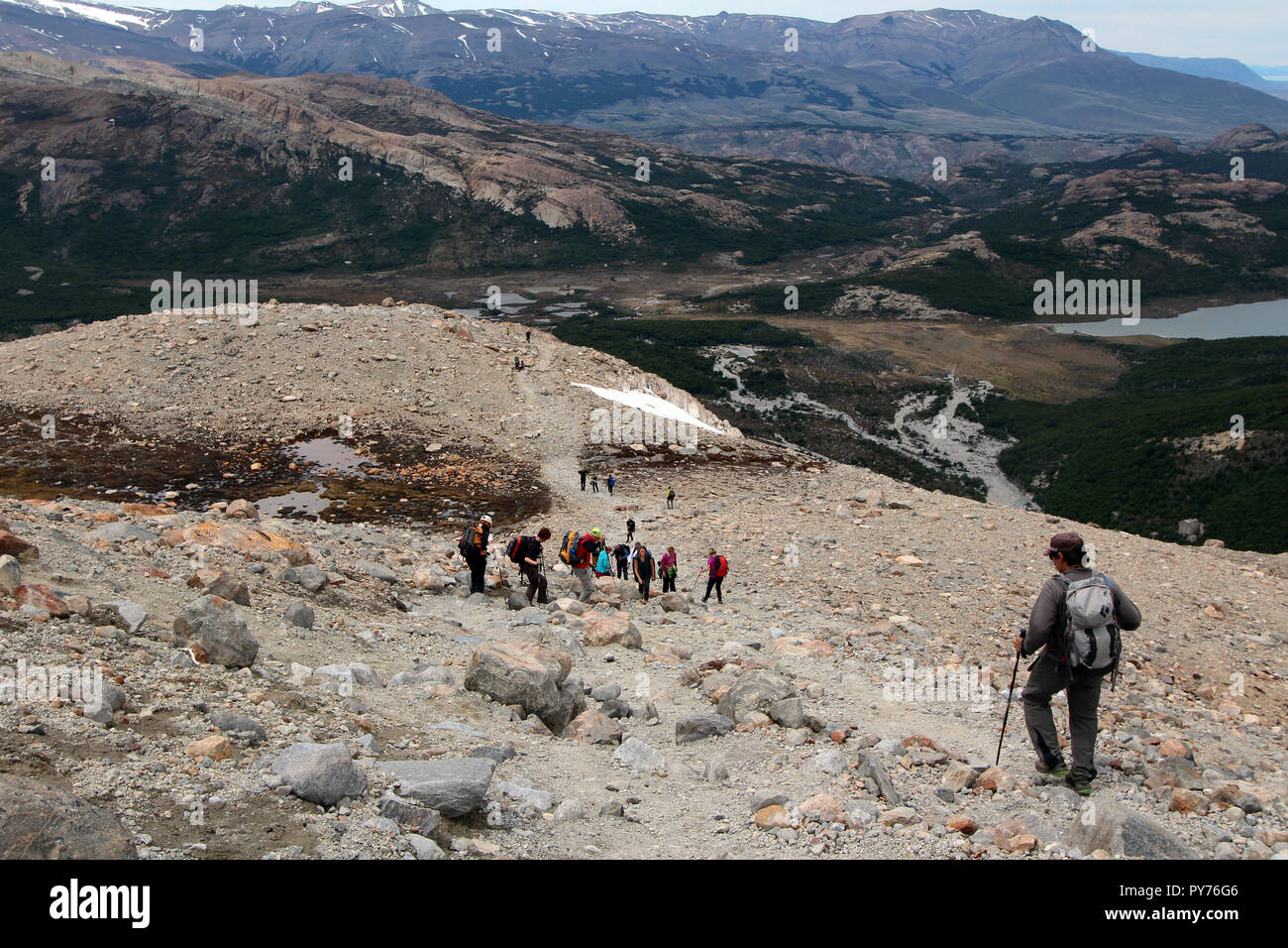 Absteigend Trail zum Mount Fitzroy im Nationalpark Los Glaciares in der Nähe von El Chalten, Santa Cruz, Argentinien Stockfoto