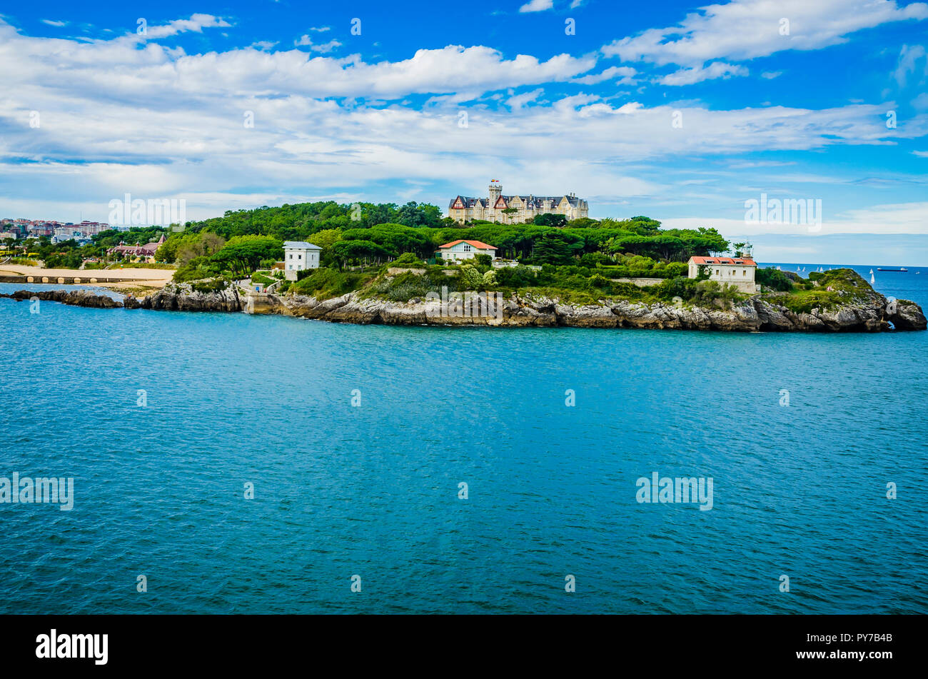 Der Palacio de la Magdalena ist ein Palast, der auf die Magdalena Halbinsel der Stadt Santander, Kantabrien, Spanien. Stockfoto