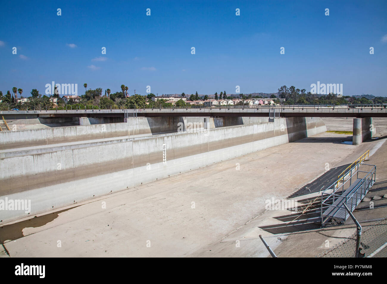 Die headworks Für die Rio Hondo Verbreitung Gelände am Rio Hondo. Water Replenishment District - WRD, Pico Rivera, Los Angeles County Stockfoto