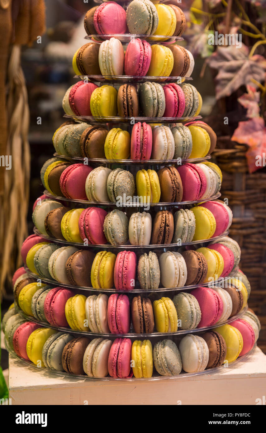 Macaron Kuchen im Store. Stockfoto
