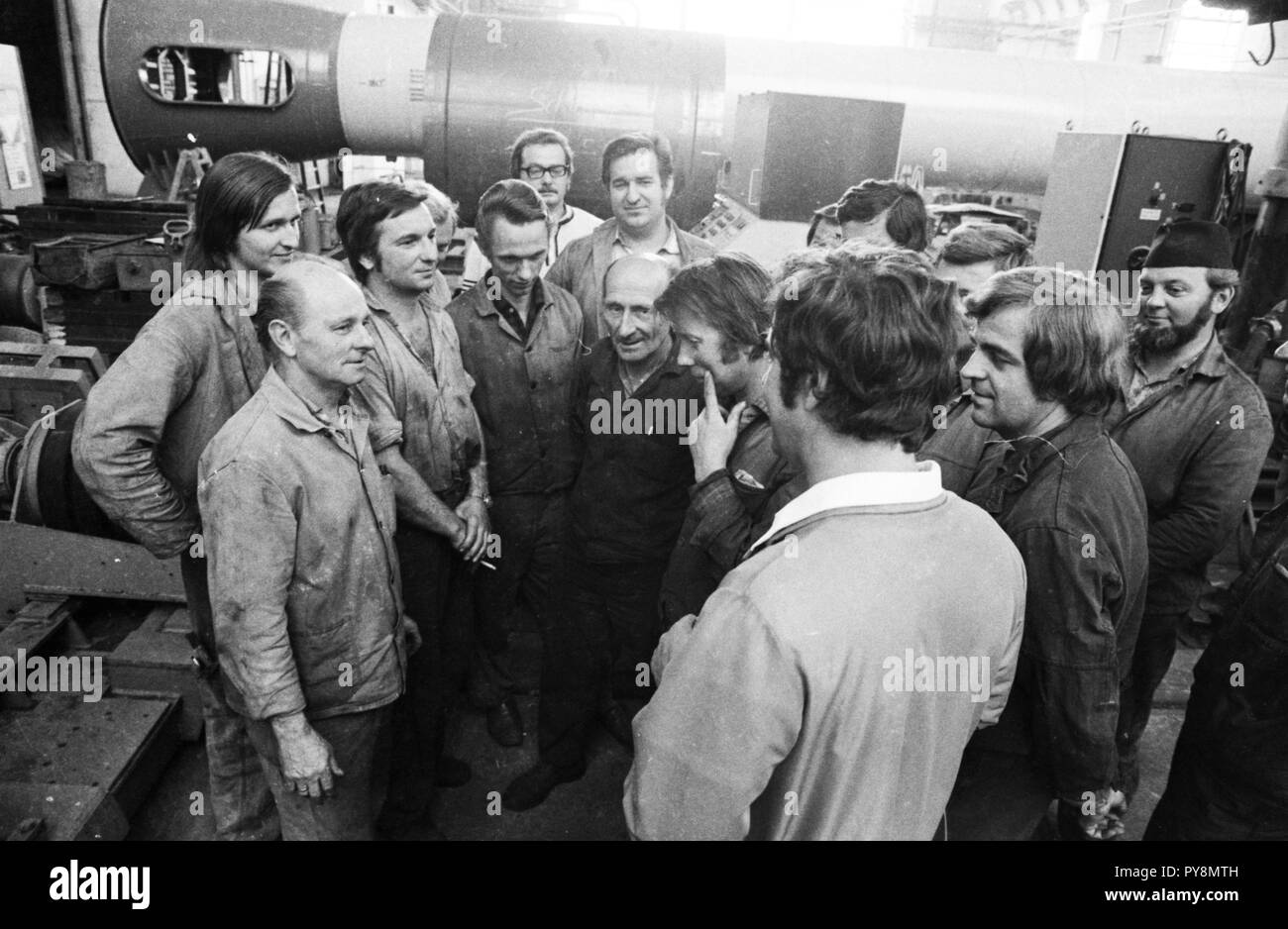 VEB (Volkseigener Betrieb) Germania in Karl-Marx-Stadt ...