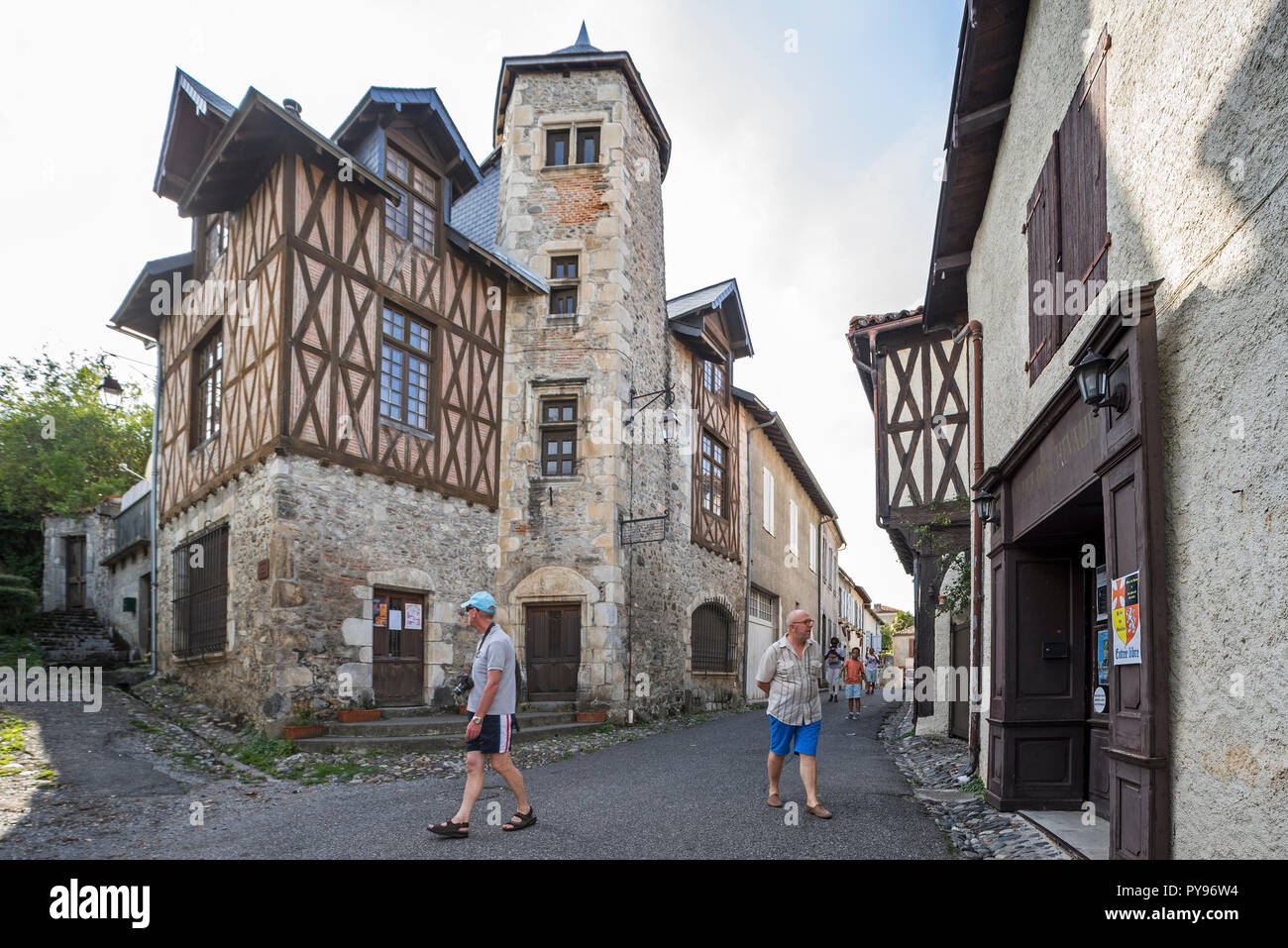 15. Jahrhundert Maison Bridaut im mittelalterlichen Dorf Saint-Bertrand-de-Comminges, Haute-Garonne, Pyrenäen, Frankreich Stockfoto