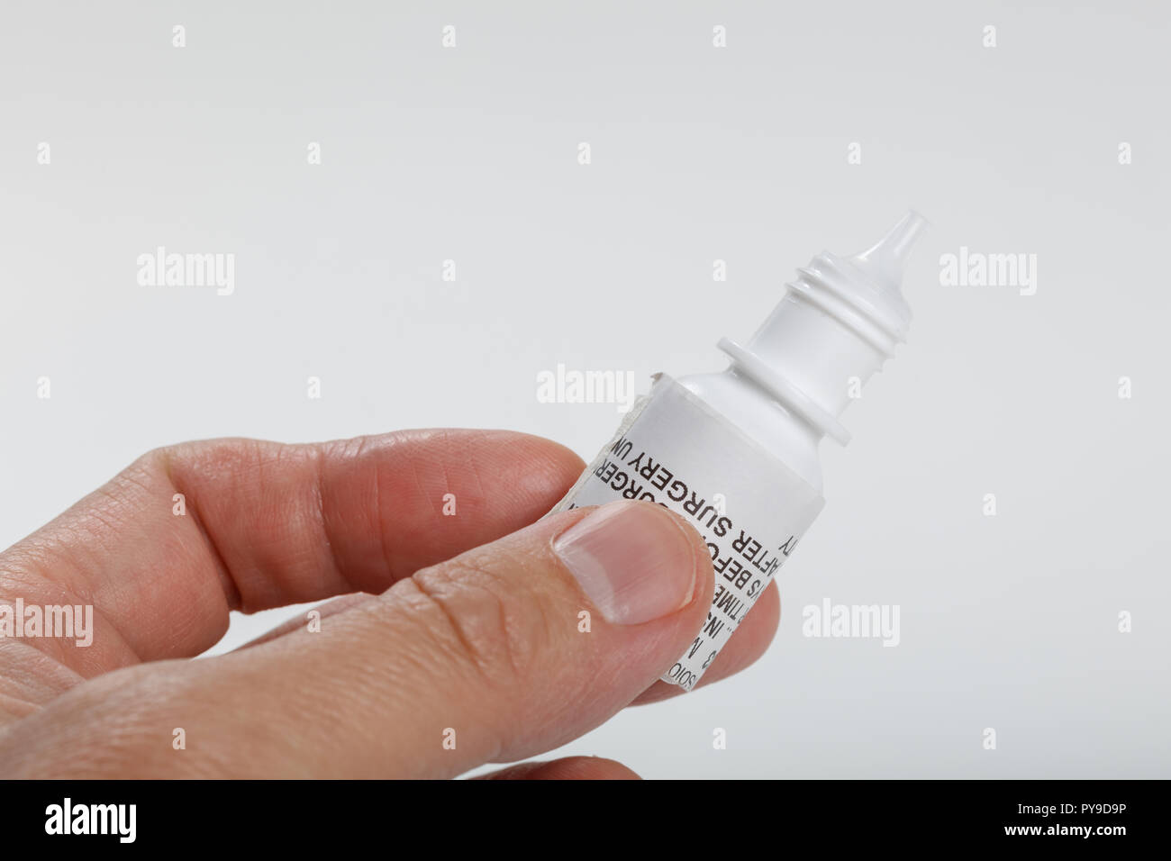 Eine Flasche, antibiotische Augentropfen Medizin. Stockfoto