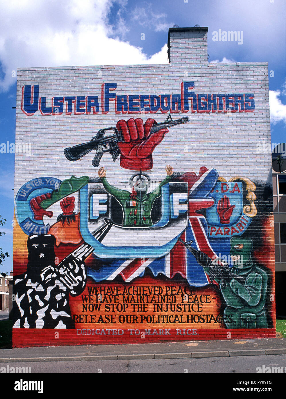 UFF, Ulster Freedom Fighters, loyalistische Wandmalereien während der Troubles, Nordirland, Belfast, 1997 Stockfoto