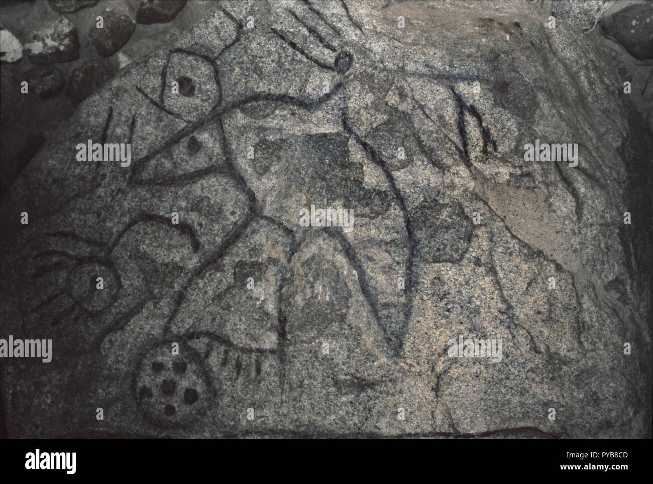 Schreiben Rock, Indianische Felszeichnungen auf Granit, Nordwesten von North Dakota. Foto Stockfoto