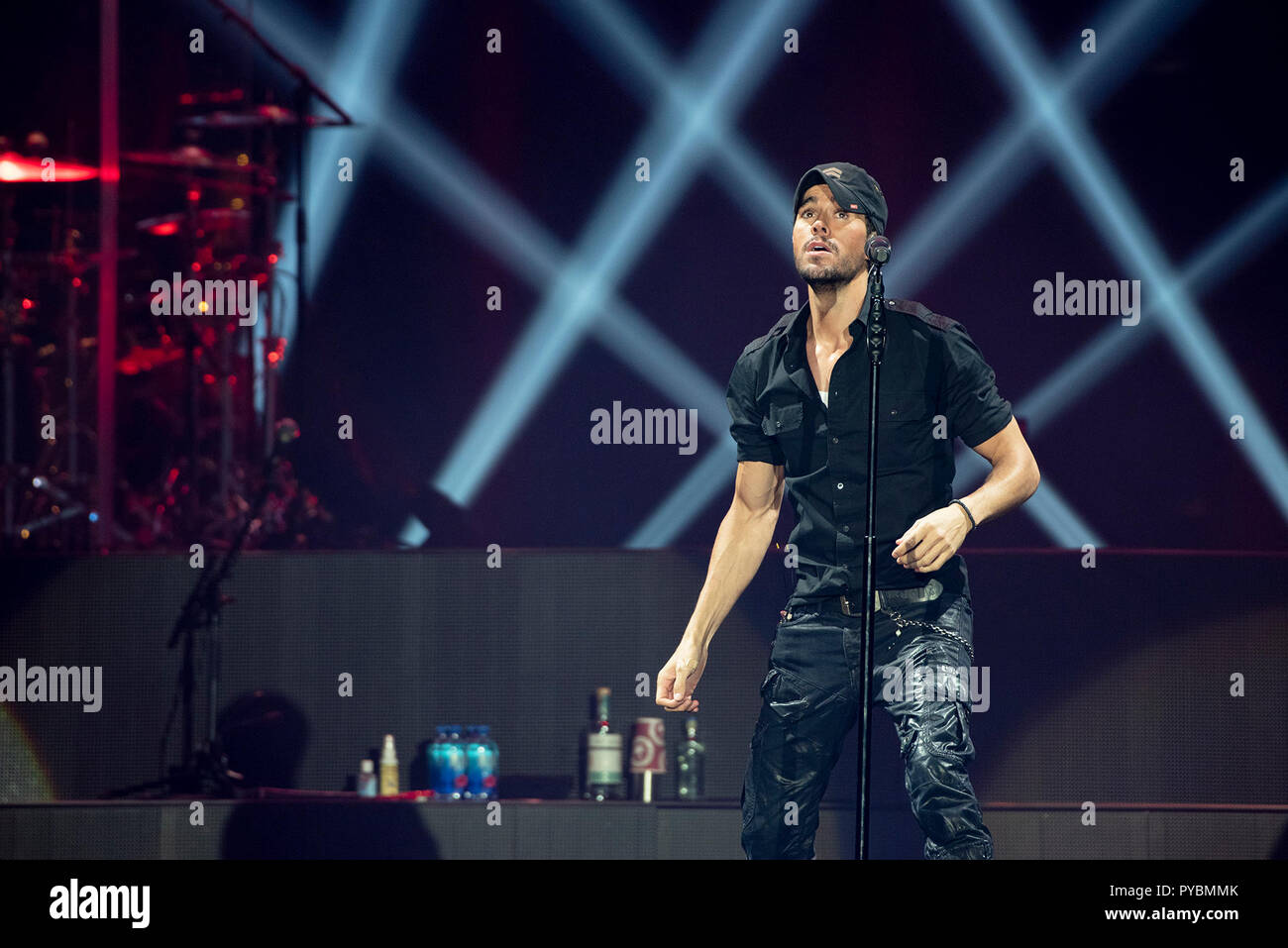 Manchester, Großbritannien. 26. Oktober 2018. Enrique Iglesias führt in der Manchester Arena auf dem britischen Bein seines' alle Hits live"-Tour, Manchester 26/10/2018 Credit: Gary Mather/Alamy leben Nachrichten Stockfoto