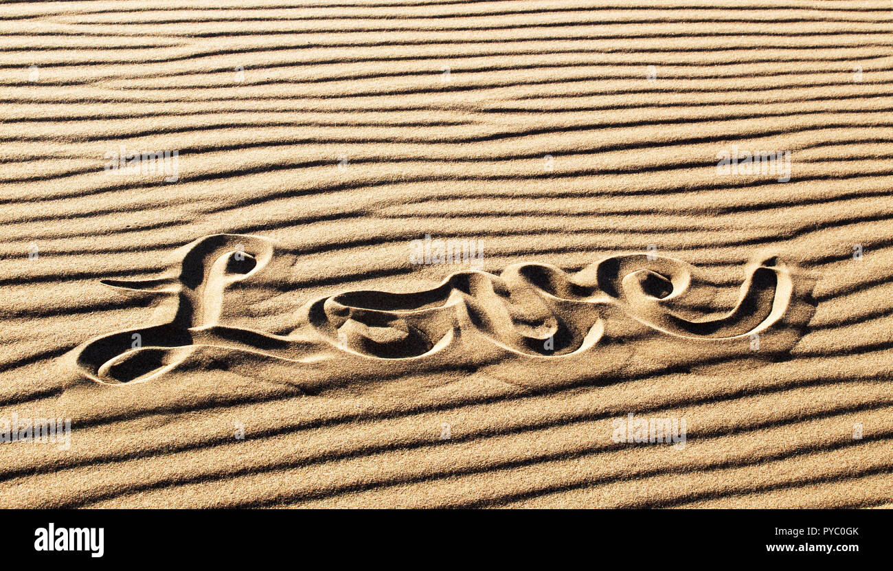 Liebe in der RIPPLED Sand, Great Sand Dunes National Park, Colorado geschrieben Stockfoto