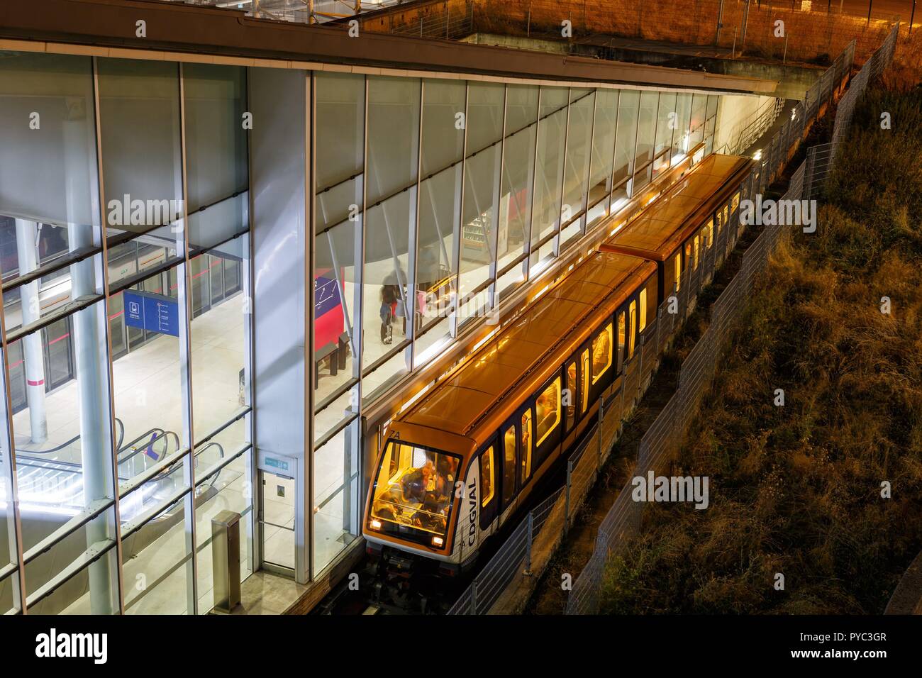 Paris, Frankreich, 16. August 2018: cdgval Paris Charles de Gaulle Airport in Frankreich. | Verwendung weltweit Stockfoto