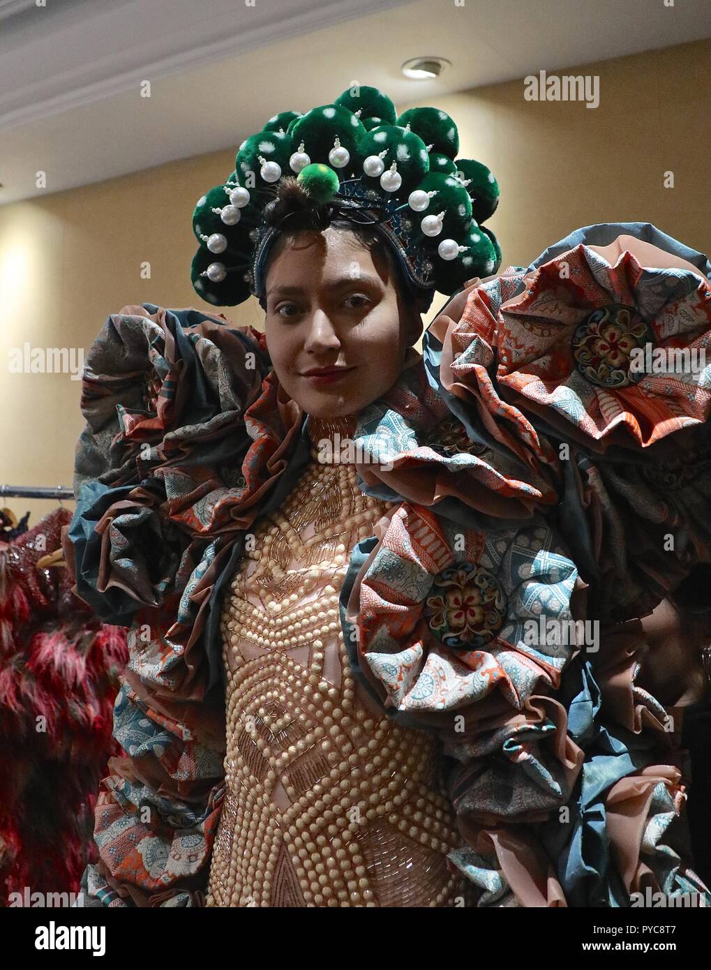 Sie Guang Hu Couture Show Backstage Stockfoto