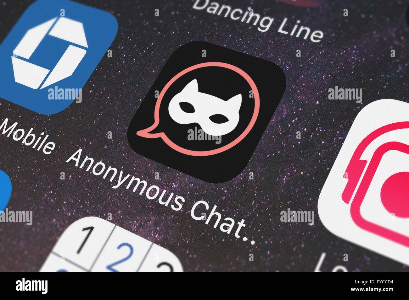 London, Großbritannien, 26. Oktober 2018: Close-up der Anonymen Chat, Dating Symbol aus AntiChat, Inc. auf einem iPhone. Stockfoto