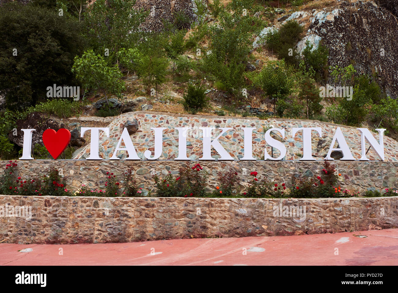 Tadschikistan Douchanbe, ich liebe Tadschikistan im Restaurant Park Stockfoto