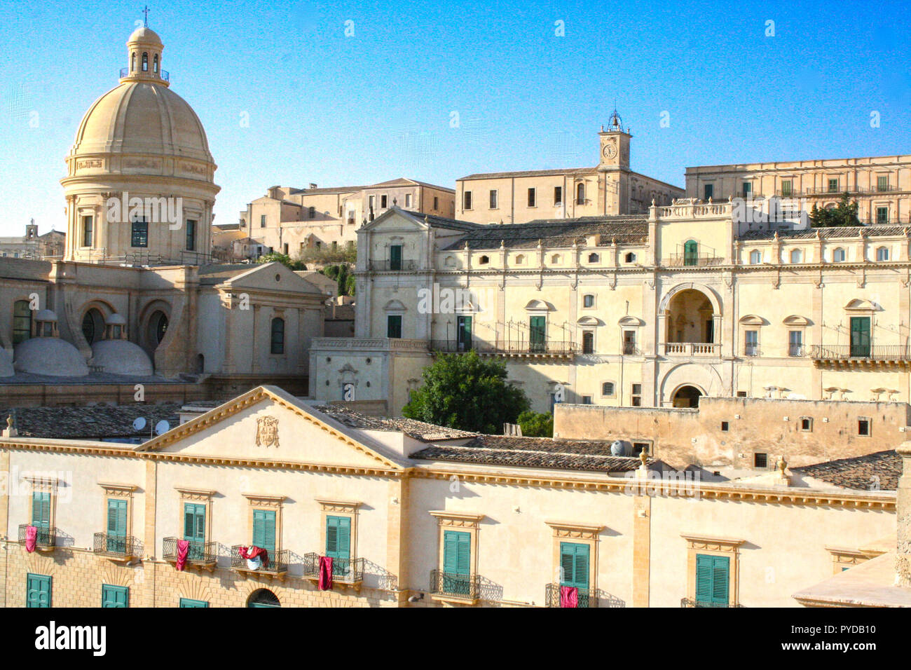 Rathaus von noto europa Fotos und Bildmaterial in hoher Auflösung Alamy