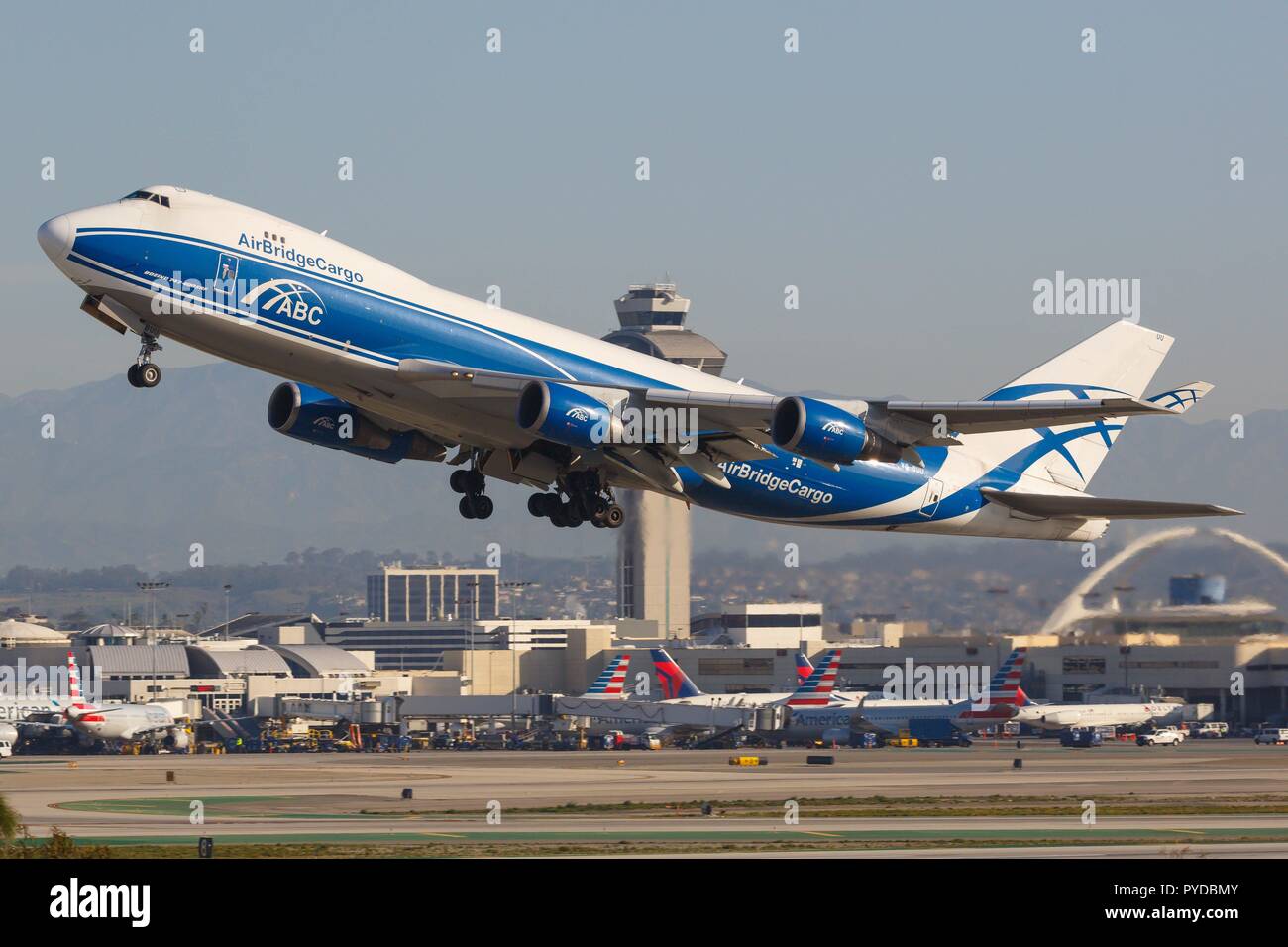 Los Angeles, USA - 20. Februar 2016: Air Bridge Cargo Boeing 747-400 am Flughafen Los Angeles (LAX) in den USA. | Verwendung weltweit Stockfoto