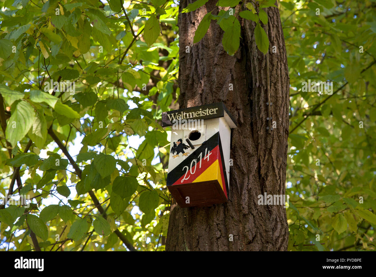 Vogelhaus Fan der Deutschen Fußball-Nationalmannschaft in Herdecke, Deutschland. Vogelhaeuschen eines Fans der Deutschen Fussballnationalmannschaft in H Stockfoto
