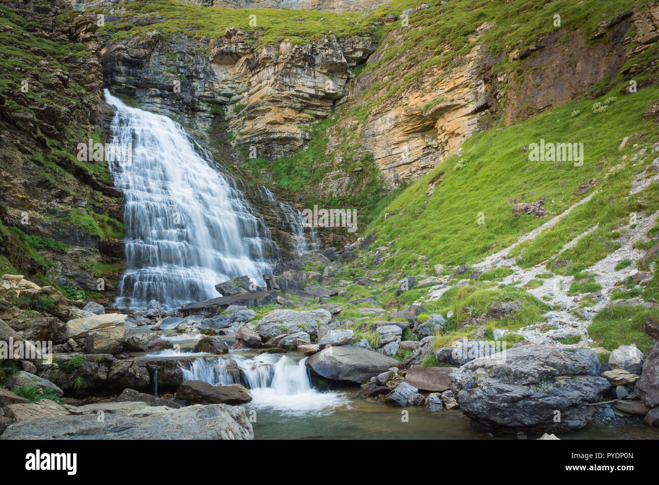 Wasserfälle im Nationalpark Ordesa y Monte Perdido in Pyrinees Bereich in Spanien, Huesca, Cola de Caballo Stockfoto