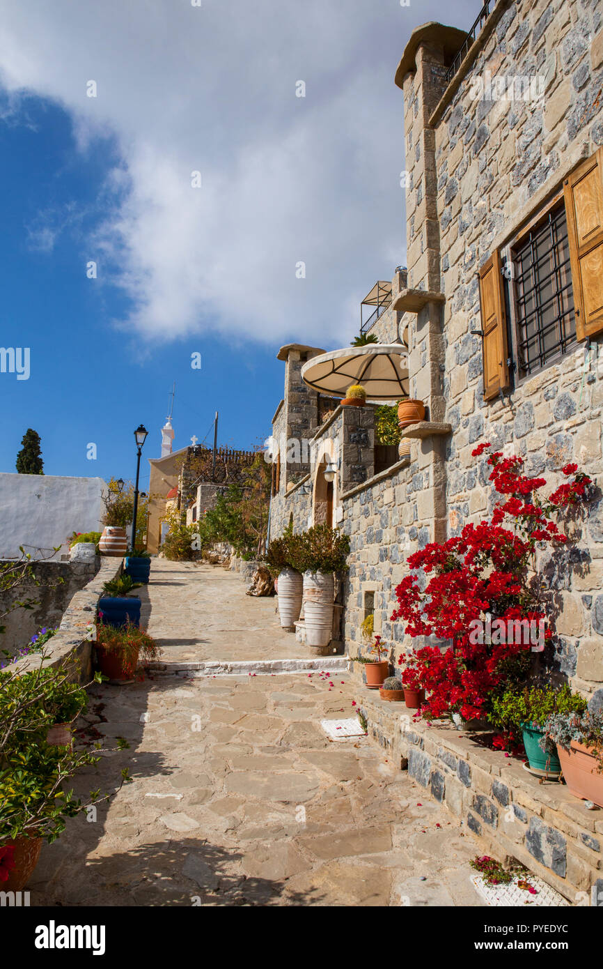 Traditionelle Häuser und alte Gebäude im Dorf Anatoli, Kreta Stockfoto