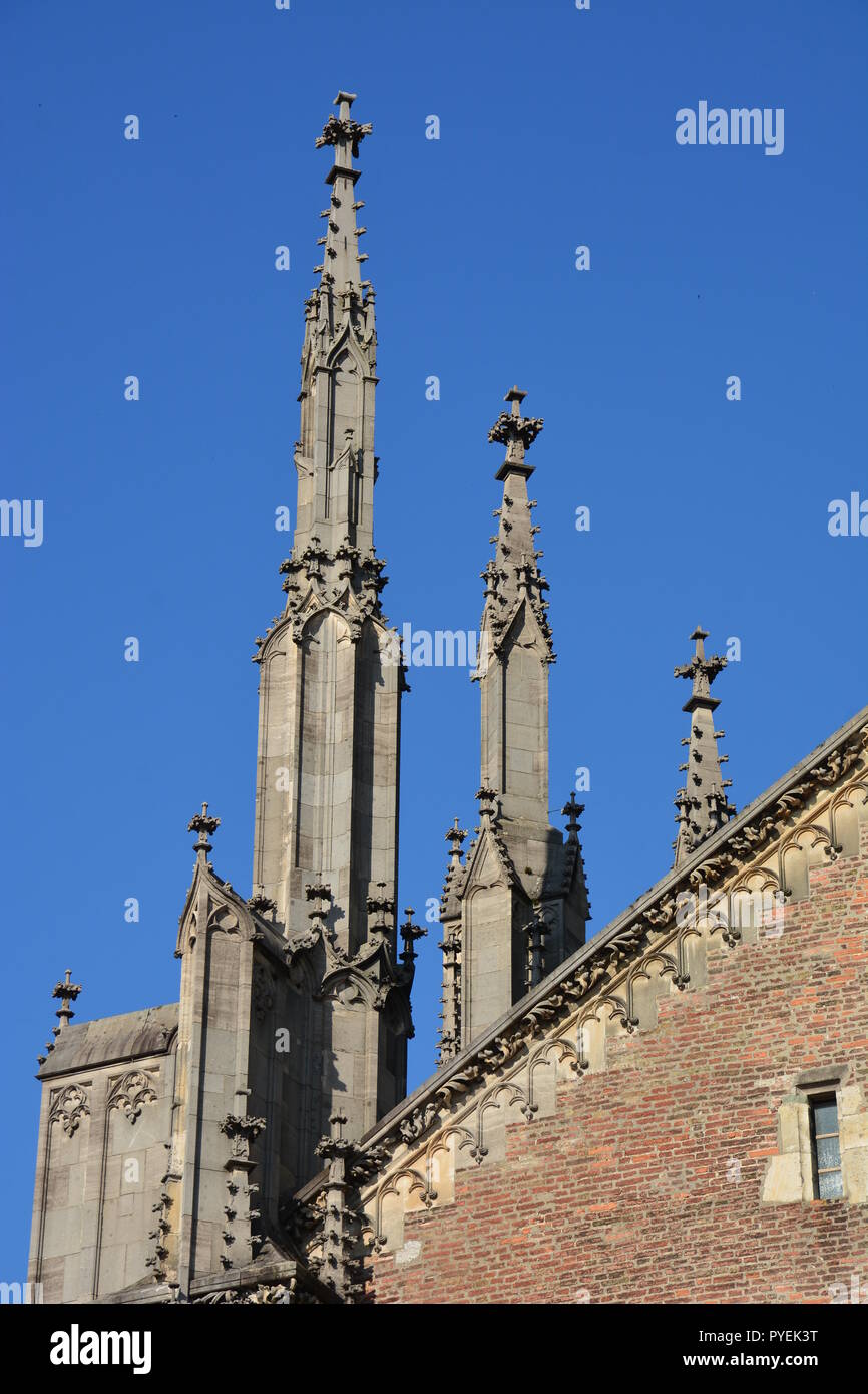 Ulm, Deutschland - Detailansicht der Ulmer Münster in der historischen Stadt Ulm, Deutschland Stockfoto