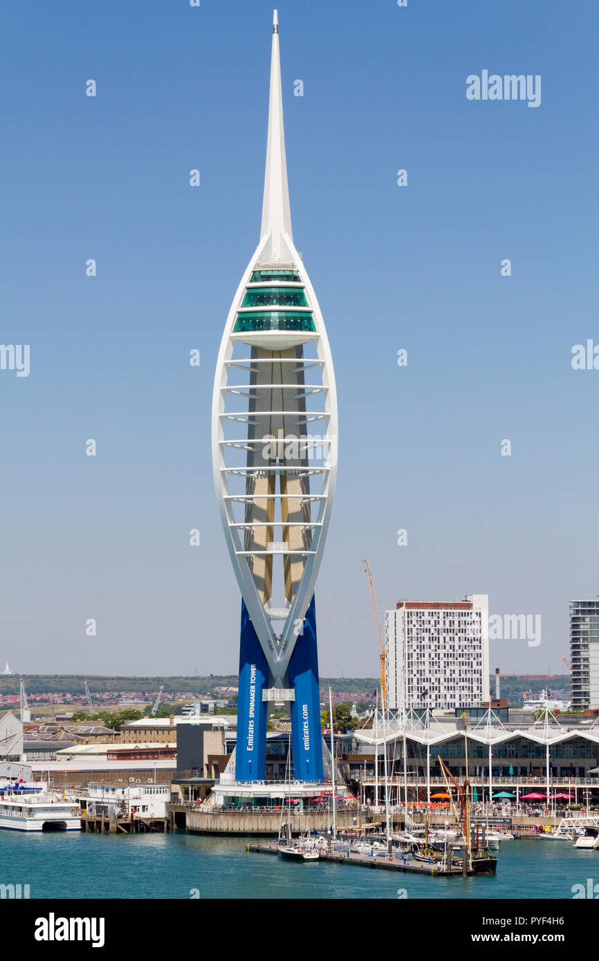 Der Spinnaker Tower in Portsmouth UK Stockfoto