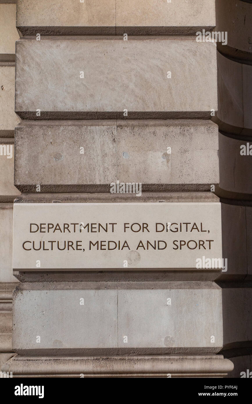 Die Abteilung für digitale Kultur, Medien und Sport bei 100 Whitehall, London Stockfoto