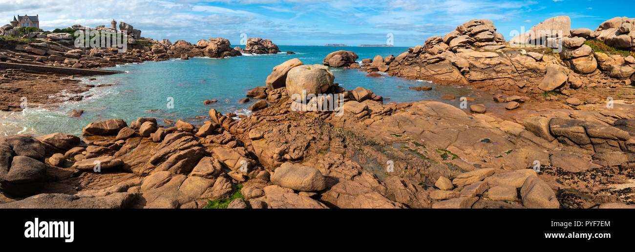 Panorama der rosa Granit Küste in Frankreich, Ploumanach, Bretagne, Stockfoto
