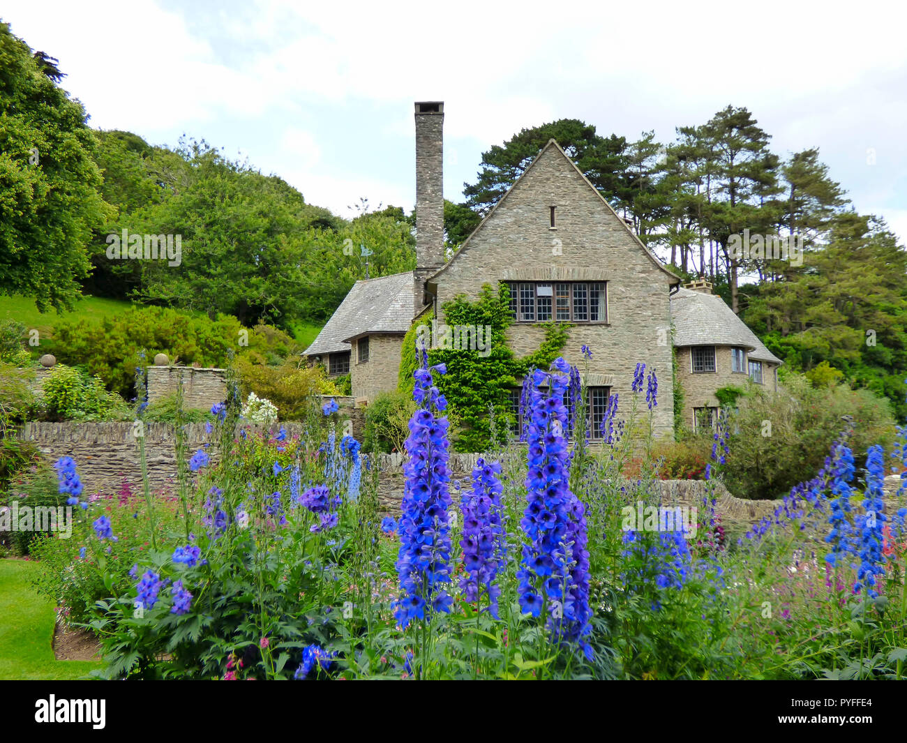 Coleton Fishacre ein Garten und ein Haus durch den National Trust in der Kunst und Handwerk Stil, Kingswear, Devon, England Stockfoto