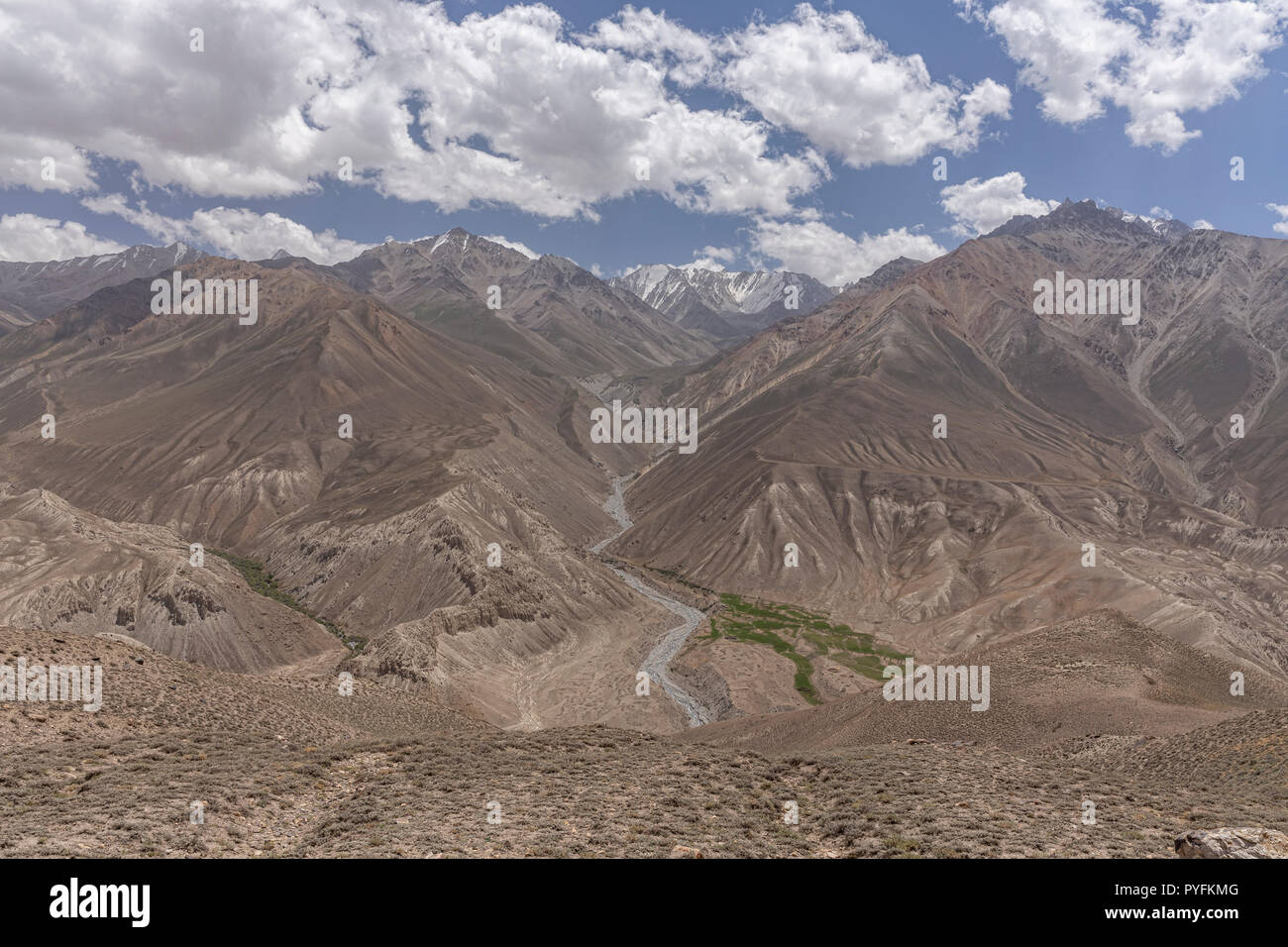 Afghanische große Pamir von der tadschikischen Wakhan Valley gesehen an der Straße von Langar zu Khargush Pass, Pamir Highway, Tadschikistan Stockfoto