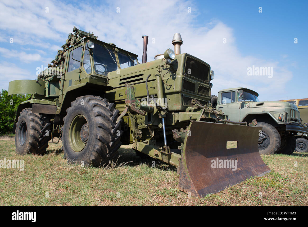 Antike Militärtechnik. Armored bulldozer Stockfoto