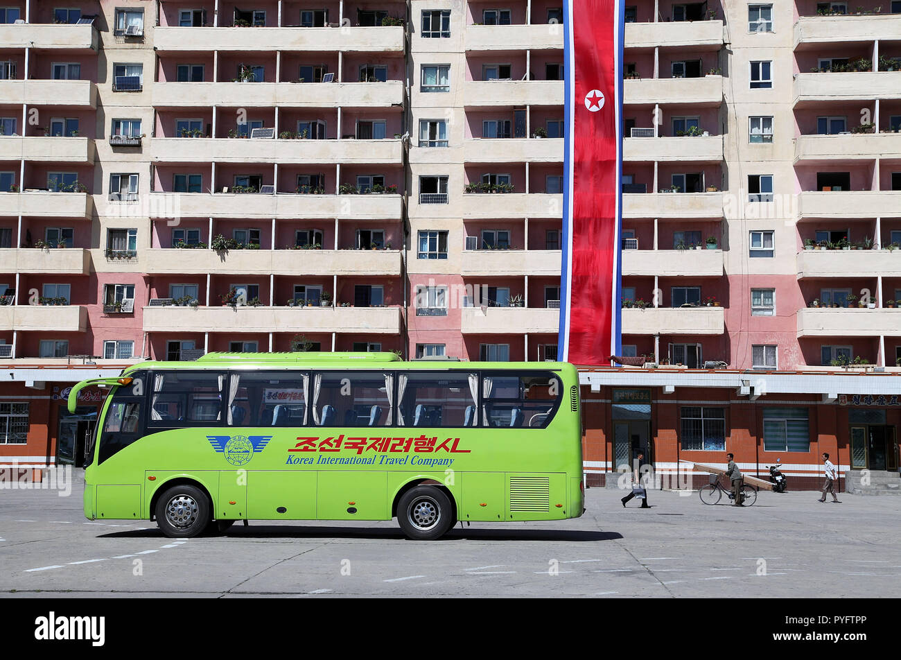 Touristenbus in Hamhung Stockfoto