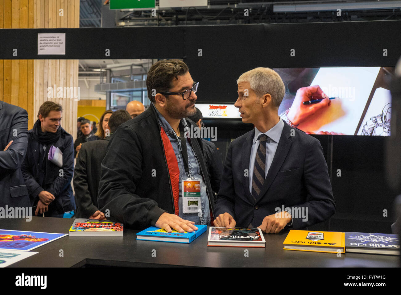 Franck Riester französischer Minister für Kultur gesehen, die in der Lounge (Anzeigen) während das Spiel fair. Die 2018 Paris Spiele Woche fair ist eine video Spiele Ausstellung von Versailles nach Paris. Stockfoto