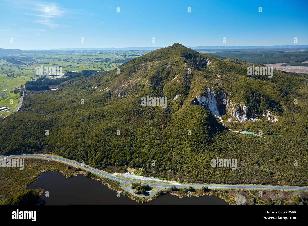 Rainbow Berg, in der Nähe von Rotorua, North Island, Neuseeland - Antenne Stockfoto