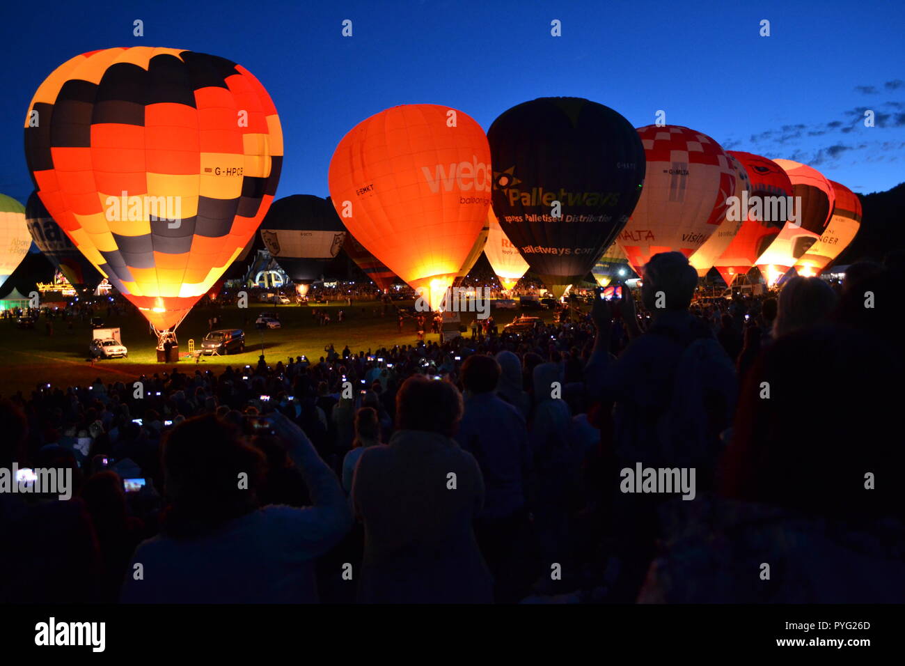 Die Nacht Leuchten an der Bristol Balloon Fiesta, England, Großbritannien Stockfoto