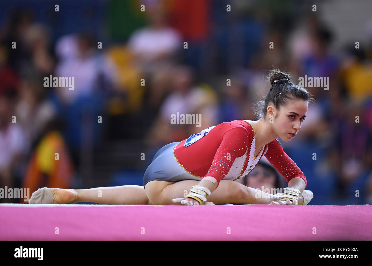 Doha, Katar. 27 Okt, 2018. Lea Griesser (Deutschland/KRK/Karlsruhe) am Boden. GES/Turnen/Gymnastik Weltmeisterschaften in Doha, Qualifizierung, 27.10.2018 - GES/Turnen/Gymnastik-WM: 27.10.2018 - | Verwendung der weltweiten Kredit: dpa/Alamy leben Nachrichten Stockfoto