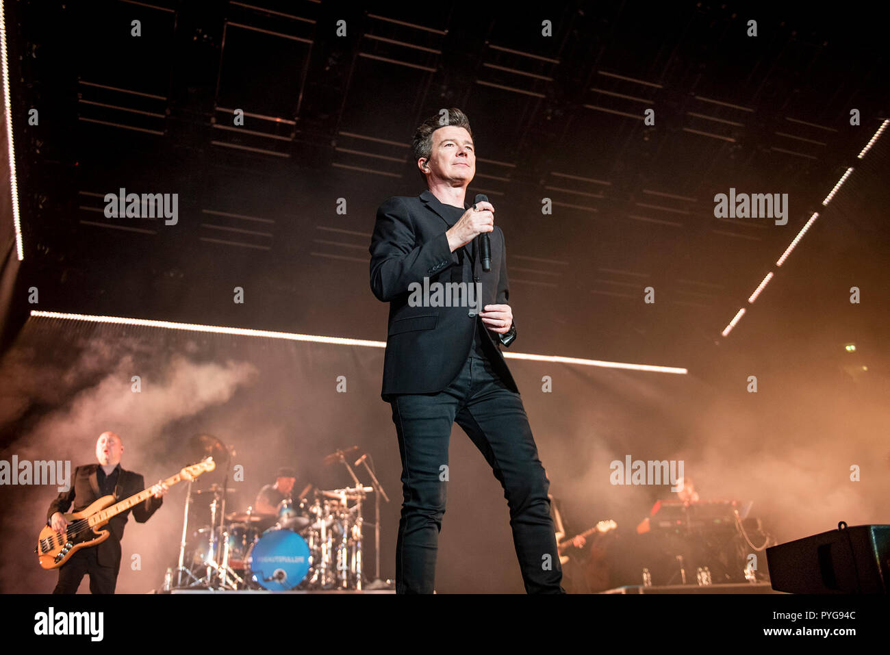 Manchester, Großbritannien. 27. Oktober 2018. Rick Astley führt in der Manchester Arena an seine UK-Tour, Manchester 27/10/2018 Credit: Gary Mather/Alamy leben Nachrichten Stockfoto